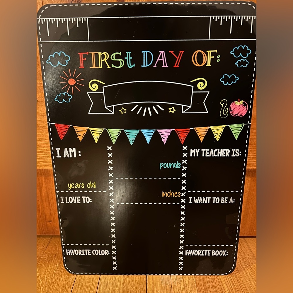 ✏️🍎“First day of” chalk board